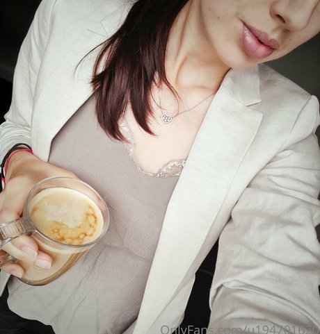 bloom666 hot star images