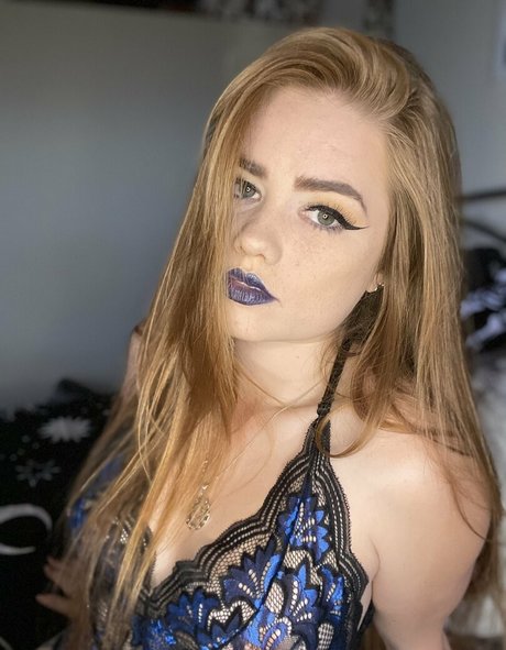 findomroxy1 top pornstar image