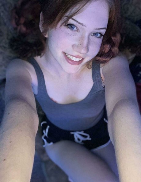 Tora Love sex actress pics