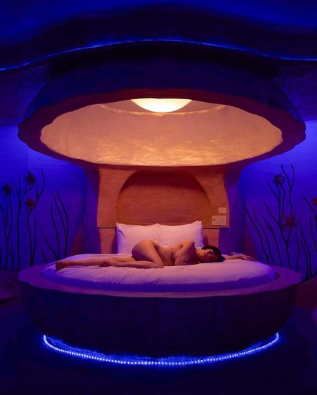 Margaret Bienert model hd photo