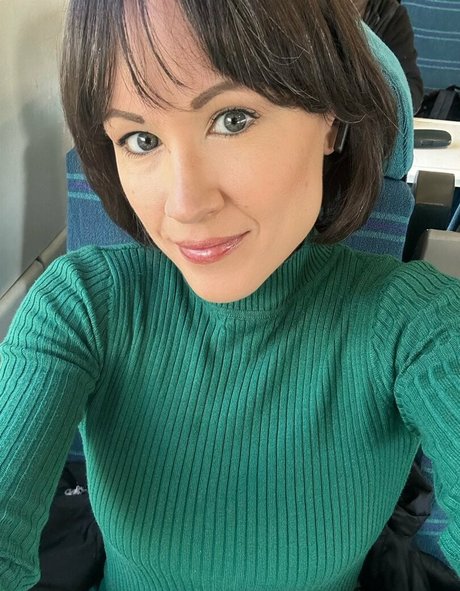 Lucylove star pornographic picture