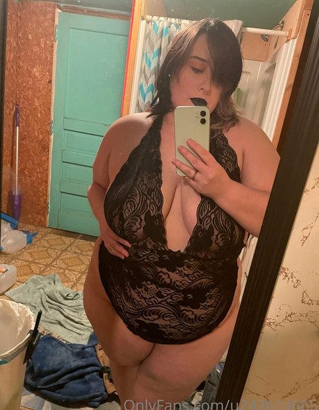 rachelsnow22 model perfect picture