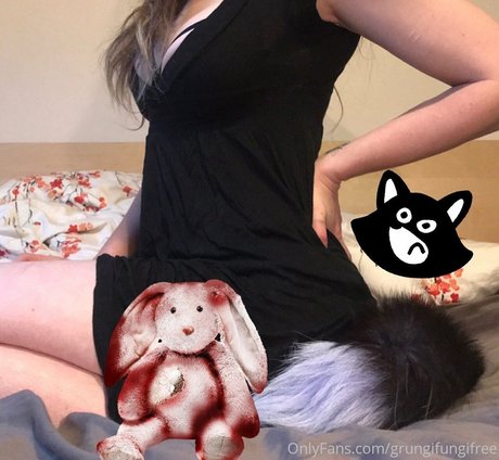 grungifungifree pornstar erotic gallery