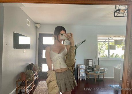 babydaniellev actress pics