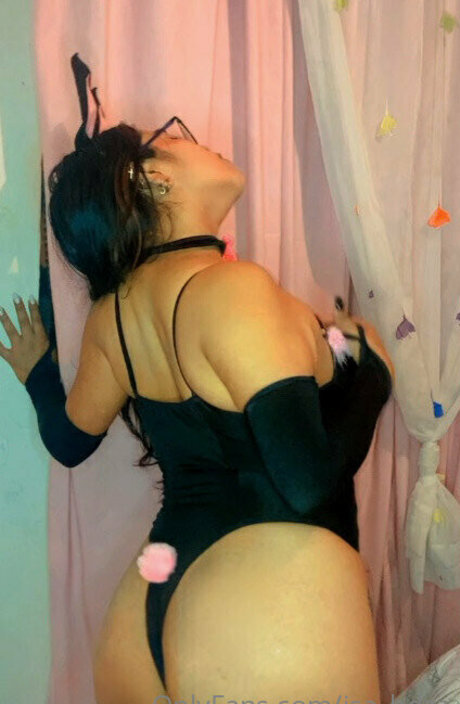 Isa Hernandez sexy model img