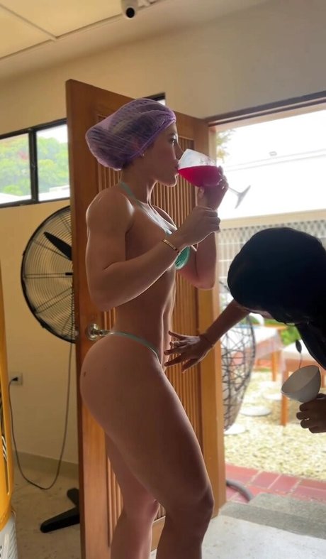 Lairen Berneir model naked photo