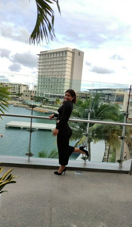 ebony handjob onlyfans porn archive