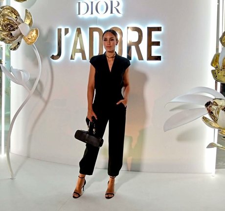 Megan Montaner naked star picture