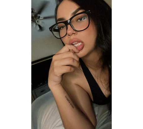 Perla Lucero erotic pornstar image