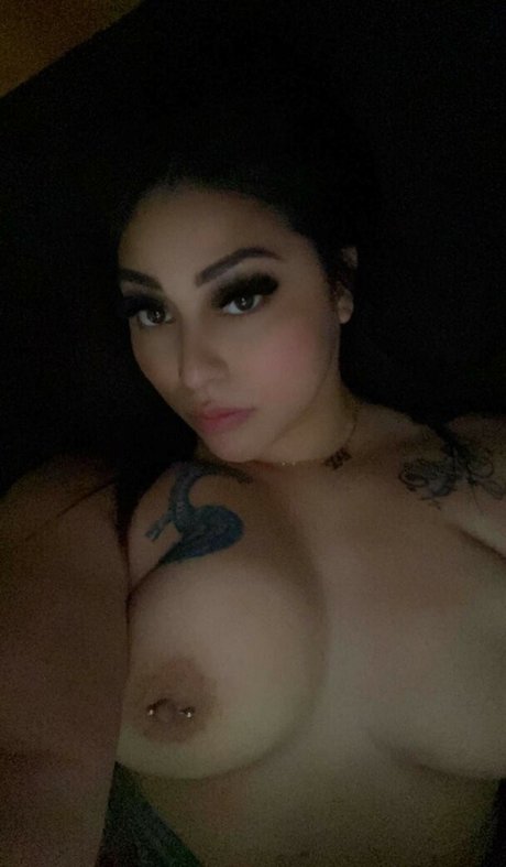 Belleeminx high quality pornstar pictures