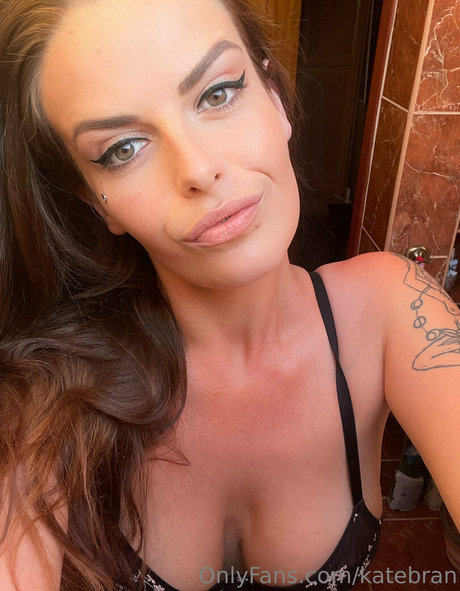 katebran model picture