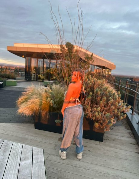 jessicarabbitrose erotic pornstar photos