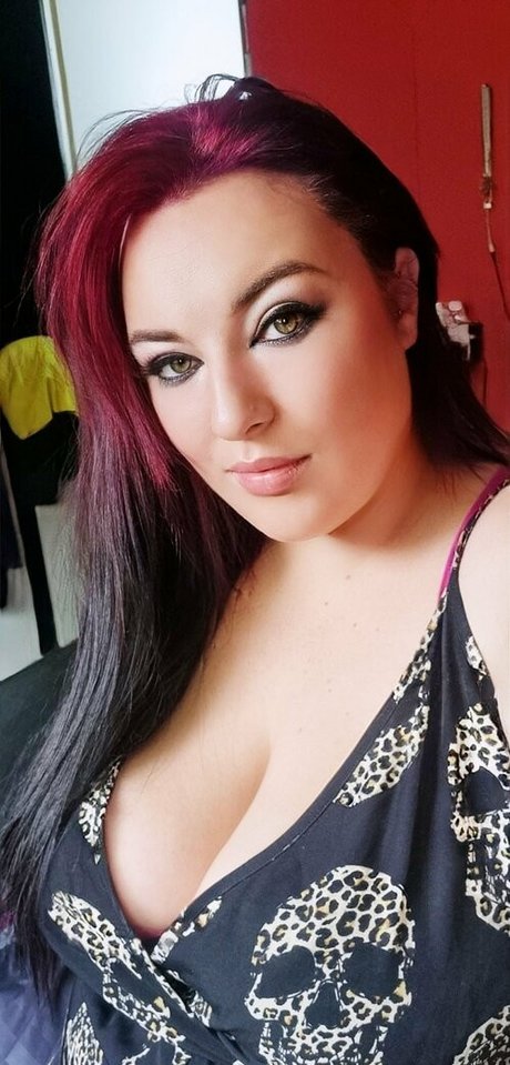 mistresskatiana nude star picture