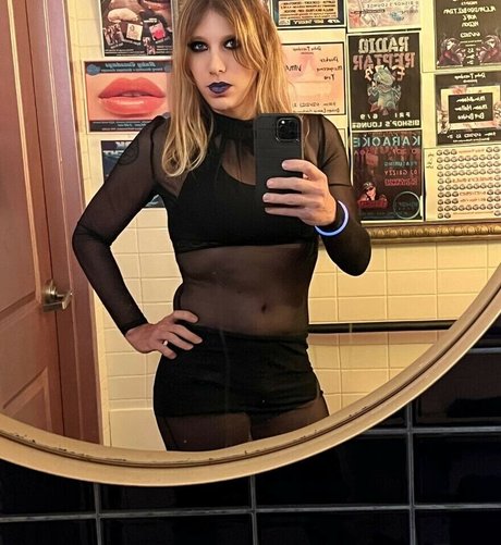 noctiflora naked star photos