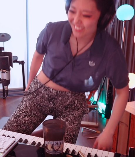 Fareeha star art picture