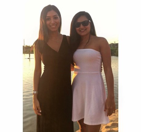 Sasha Kalra beautiful actress archive