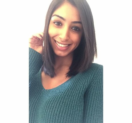 Sasha Kalra star xxx photo