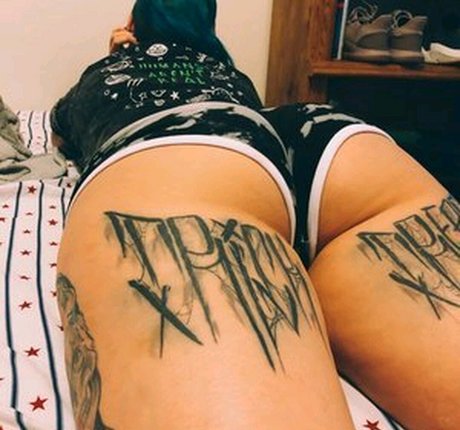 tattooedkhaosss nudes actress images