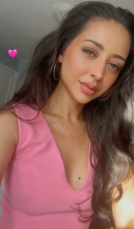 Serena Milan star erotic img