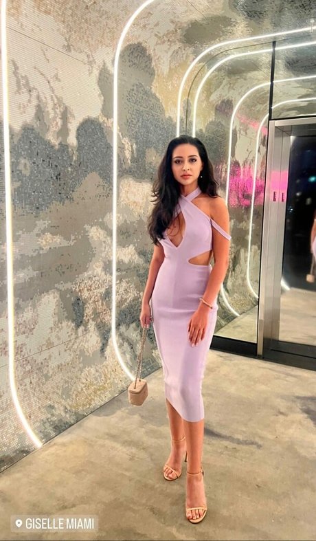 Serena Milan pornstar adult images