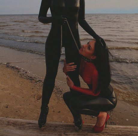 Zhanna Smekhova model nude photo