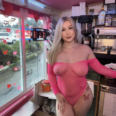 Stacked Blonde star pretty pic