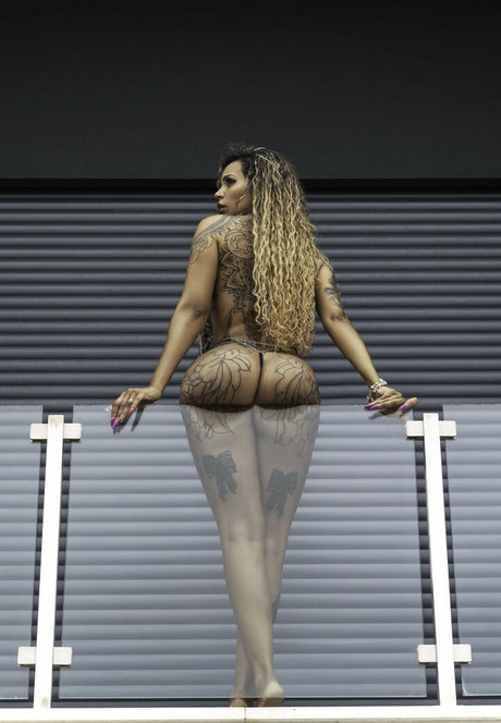 SorayaPatriciatdee pretty model image