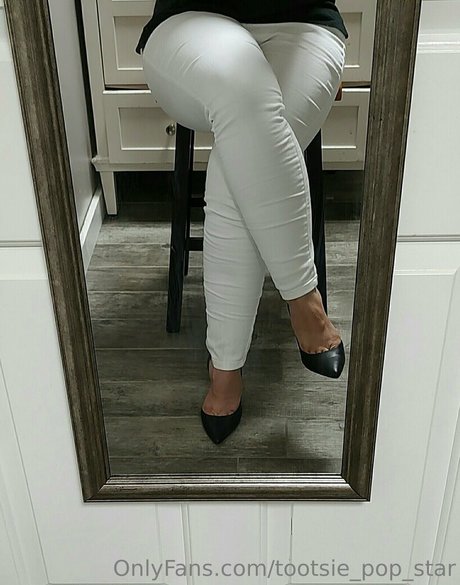 tootsie pop starr pornstar nude pic