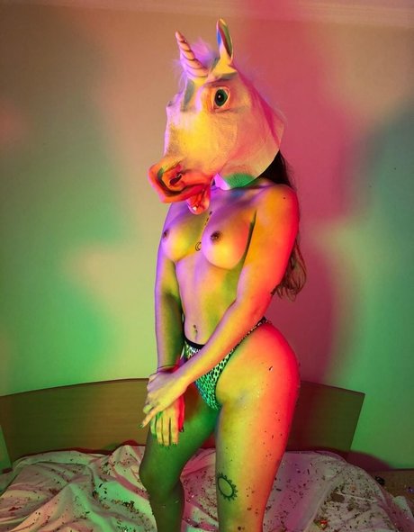 Jullyvrose sexy model photos