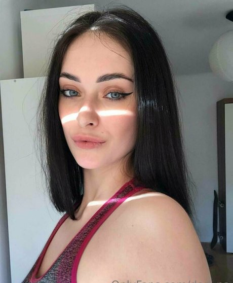 monicawollf naked star photos