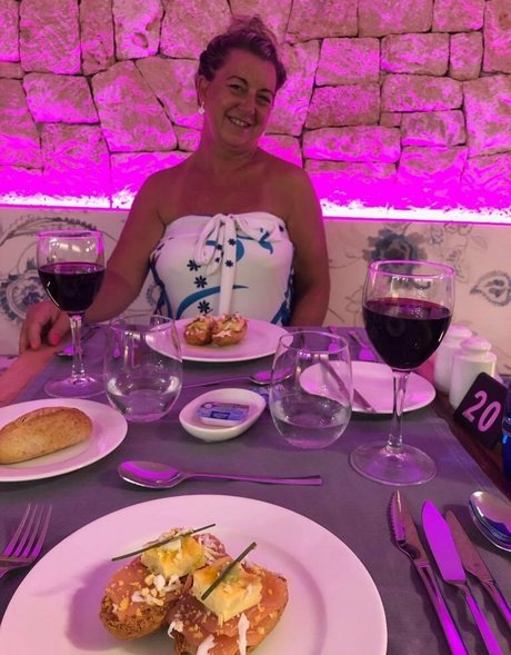 Queenmilfy model naked images