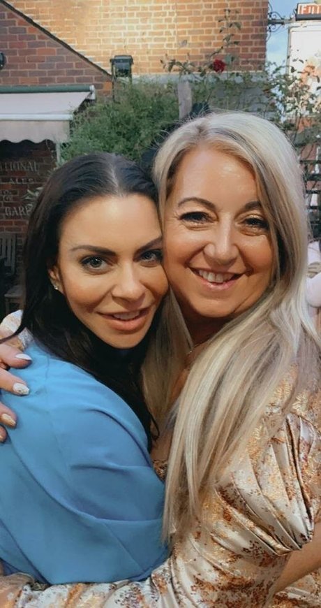 Queenmilfy nude model archive