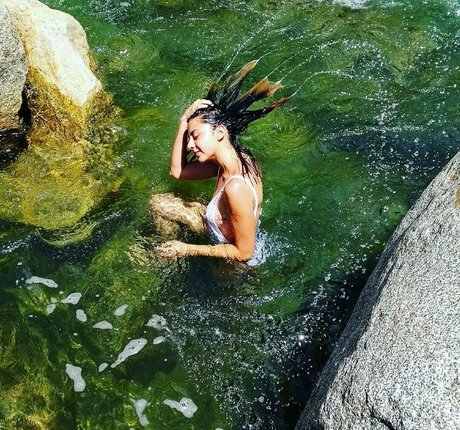 Manuela Velez star sex photo