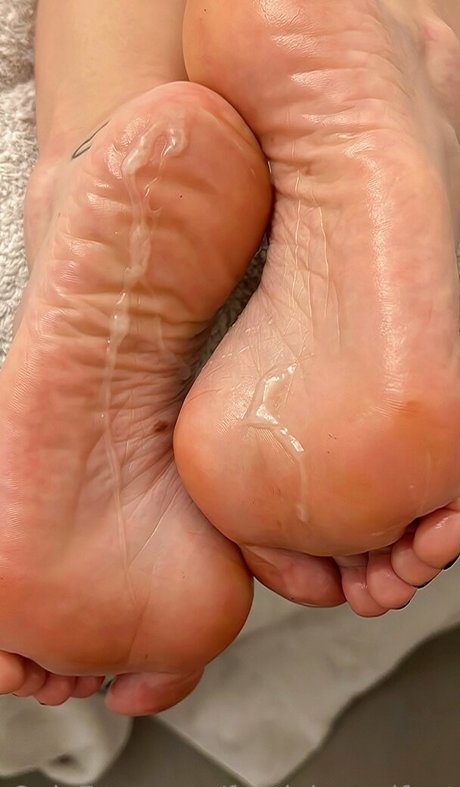 footjobsandfeet high quality model images