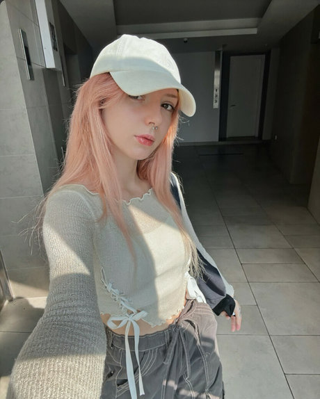 Satissecret model best pics