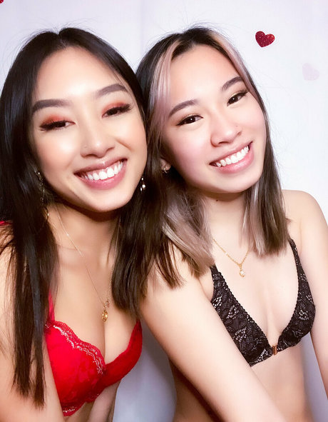 Bluekittyy hot model photos