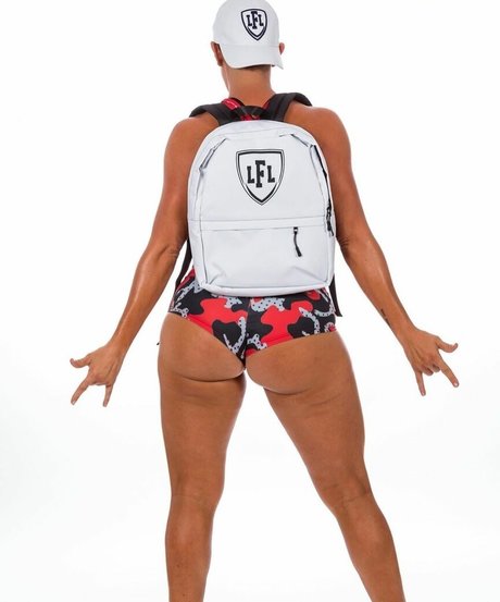 Dina Wojowski xxx model img