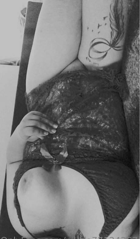 nikola77124367 xxx actress photo