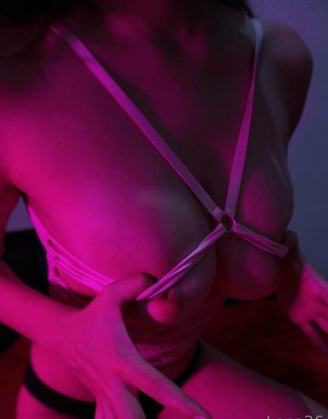 lena26oficial hot pornstar picture