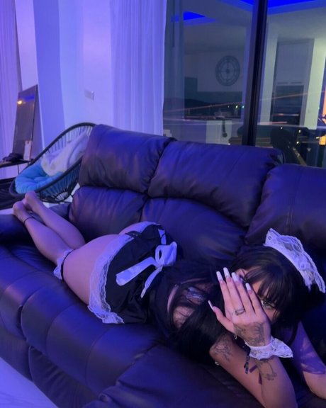 Sofigonewild model erotic image