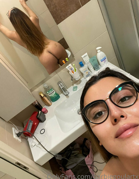 barbiegoulartx hd model pics