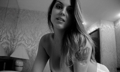 barbiegoulartx naked pornstar pic