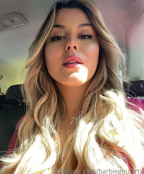 barbiegoulartx thumbnail