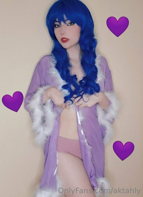 aktahly beautiful model image