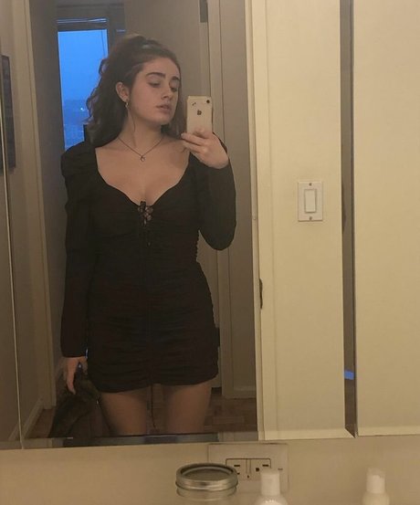 Rachel Sennott pornstar nice photo