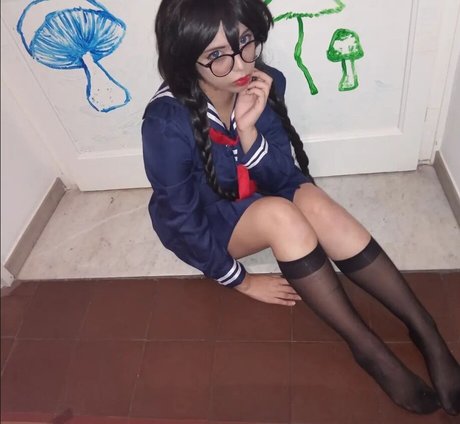 wirednymph sexy model img