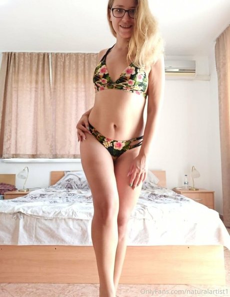 naturalartist1 pornstar beautiful archive