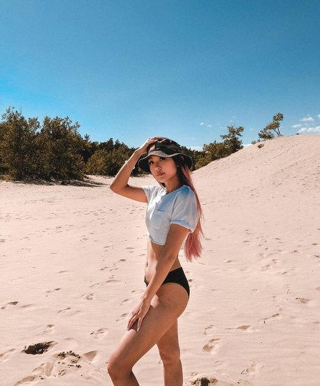 Lenalemon model xxx image