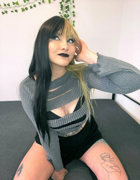 bebeblu free adult model photos