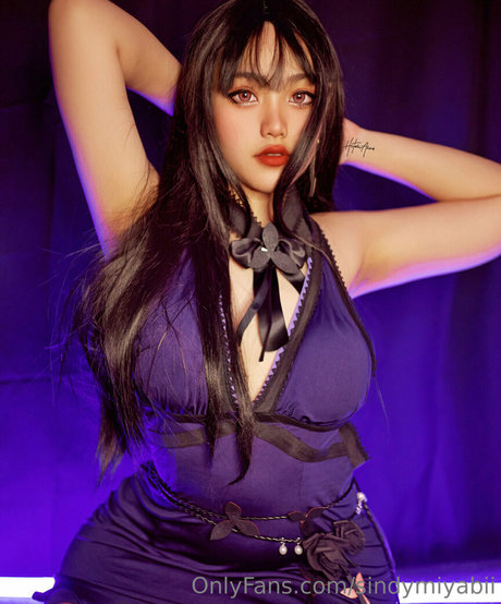 sindymiyabii model porn image